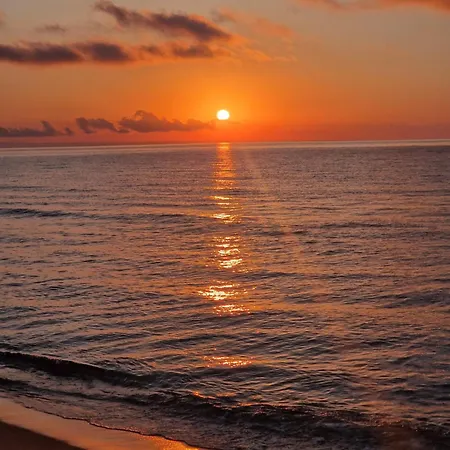 Sea View -10 Min To -weekend Access -garage Incl فارنا