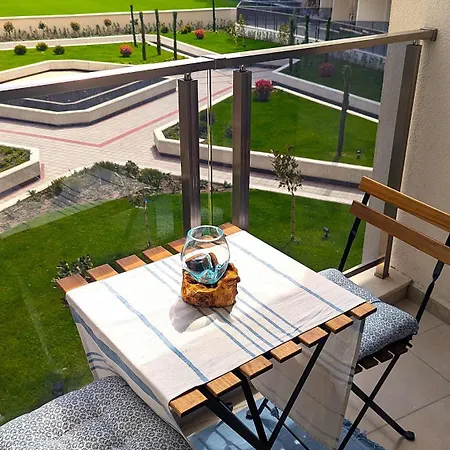 Apartament Sea View -10 Min To - Pool -garage Incl *