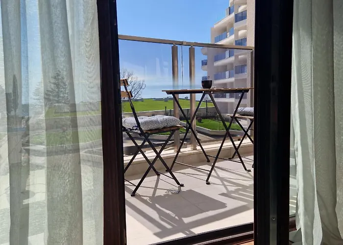 Sea View -10 Min To -weekend Access -garage Incl Lejlighed Varna