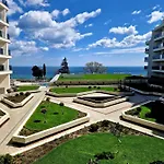 Sea View -10 Min To - Pool -garage Incl Apartment Varna