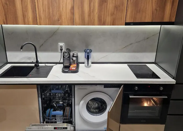 Апартамент Sea View -10 Min To -weekend Access -garage Incl