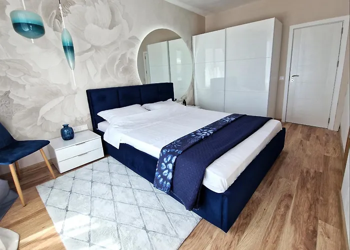 Sea View -10 Min To -weekend Access -garage Incl Варна